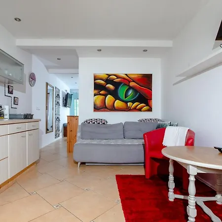 Bursztynowa 36 Apartament *